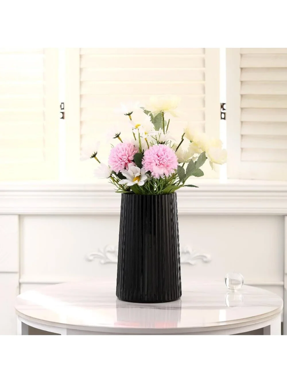 N/A aesthetic vase